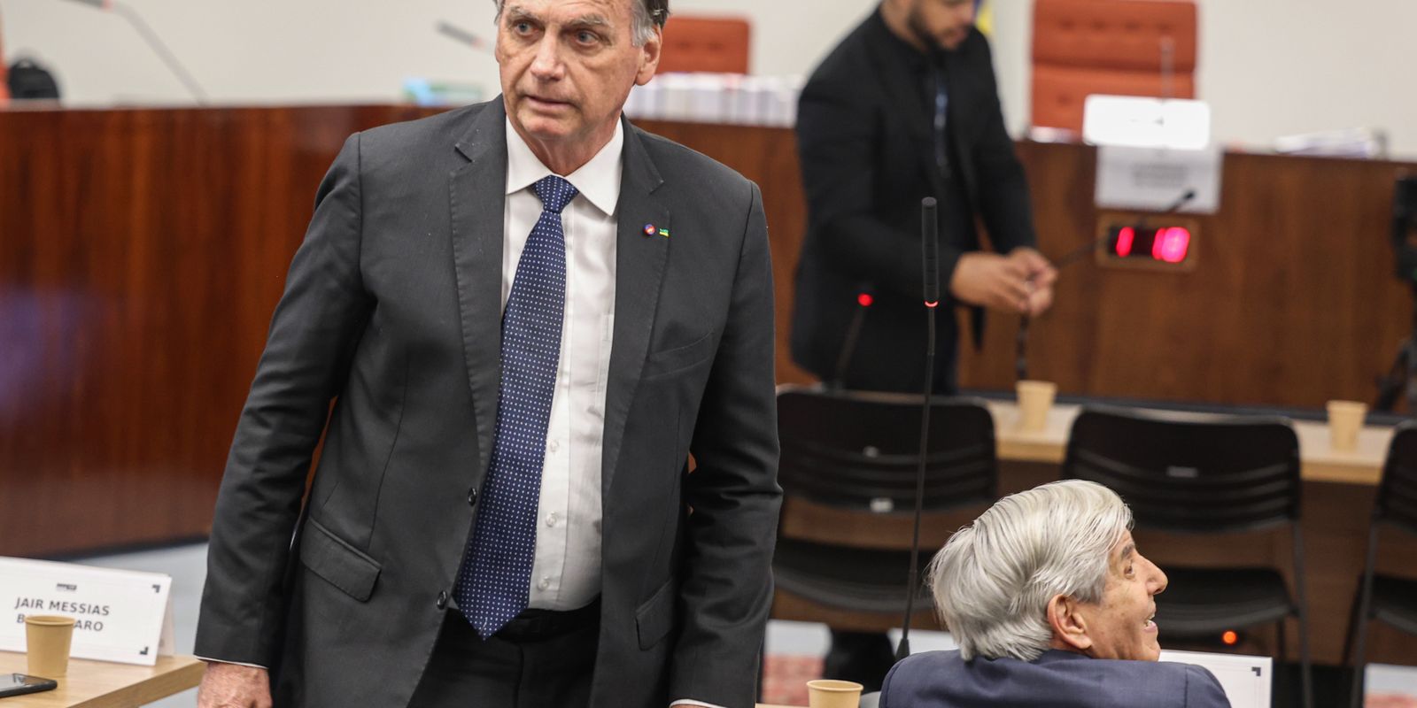 defesa-de-bolsonaro-recorre-contra-prisao-domiciliar