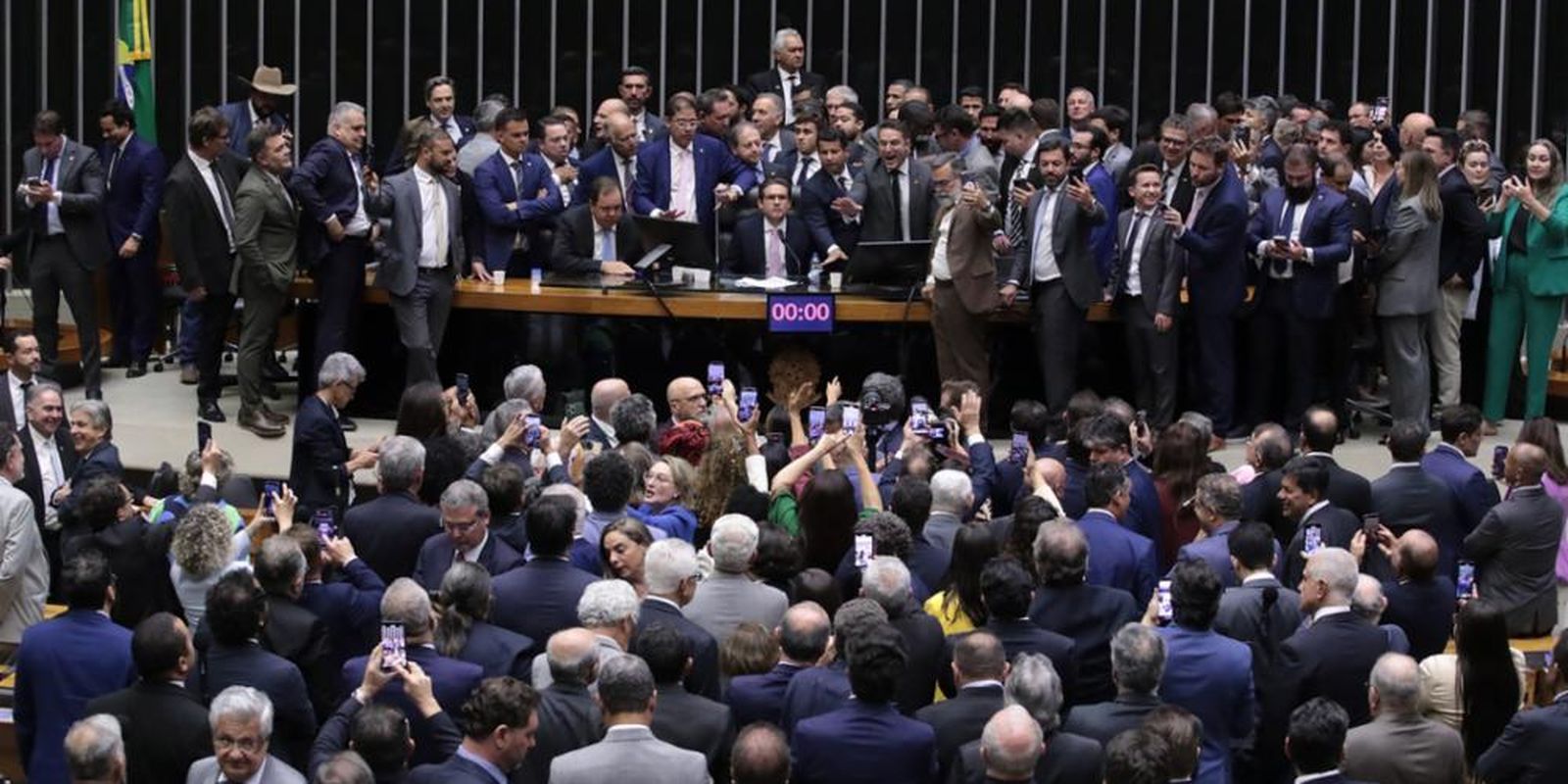 motta:-retomada-do-plenario-da-camara-nao-foi-condicionada-a-anistia