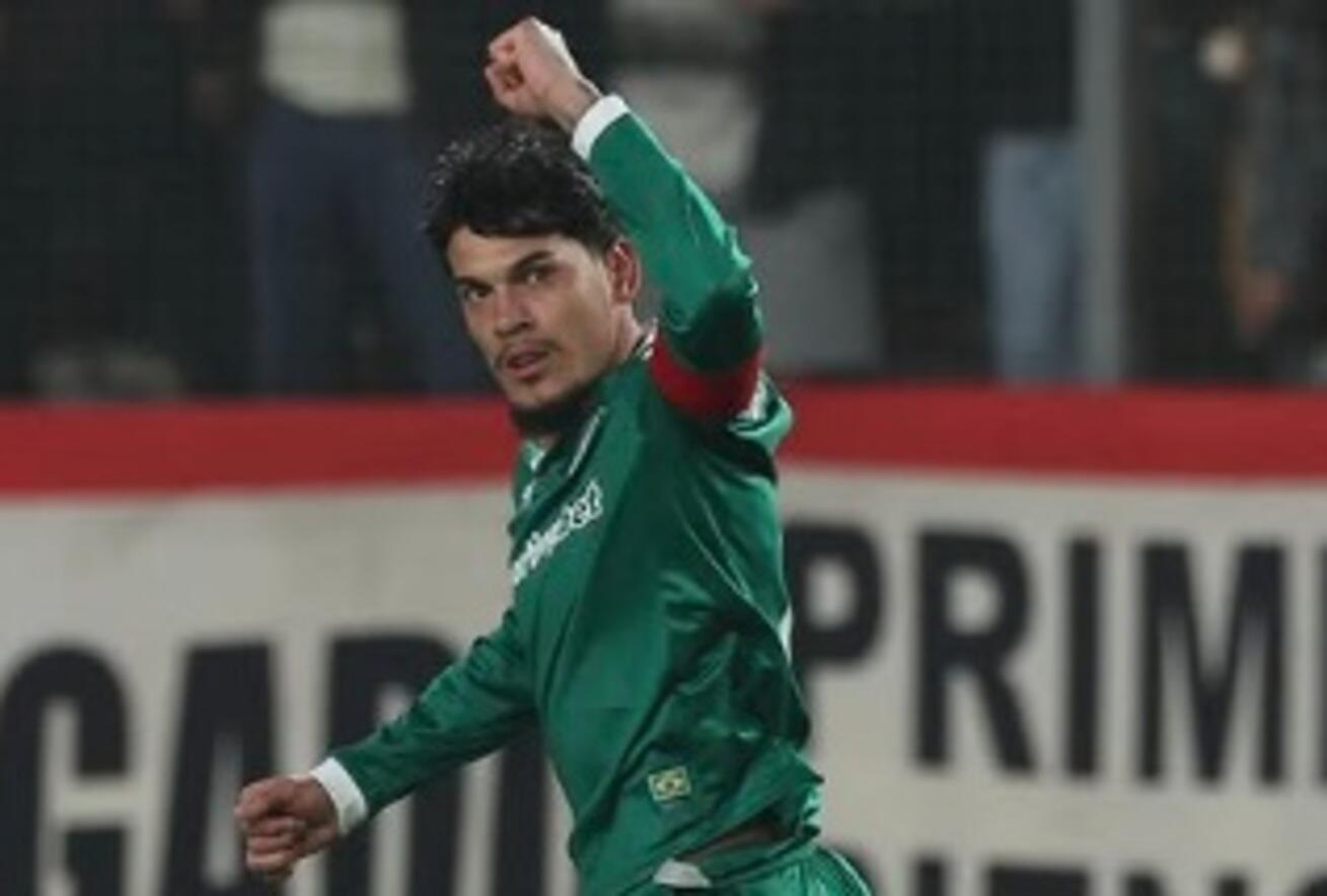 palmeiras-massacra-universitario-no-peru-com-protagonismo-de-vitor-roque-e-flaco-lopez