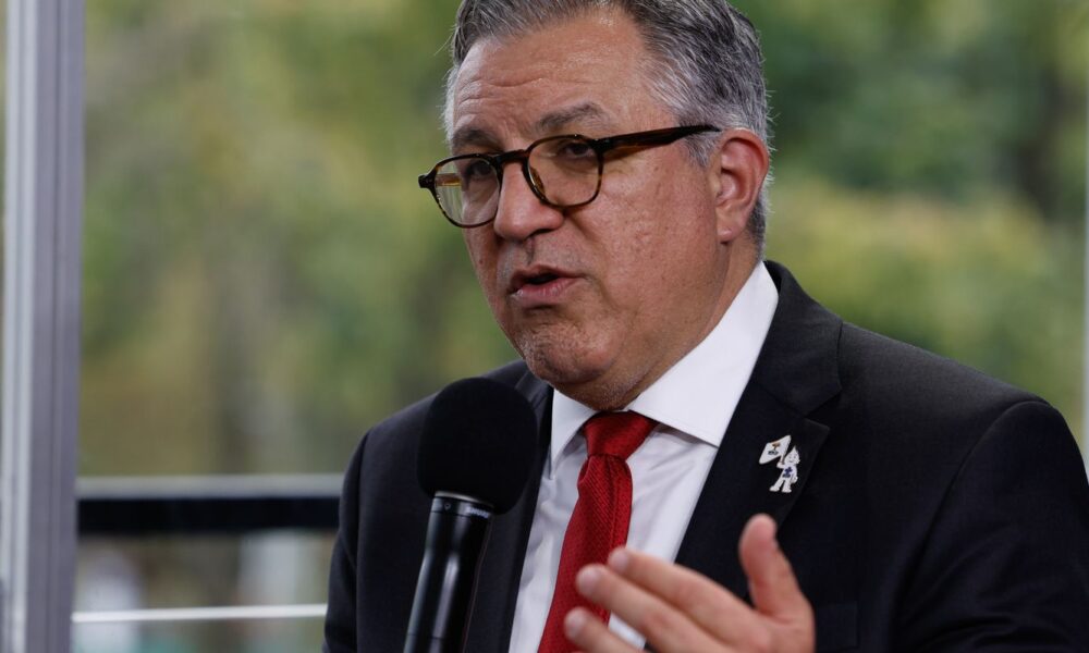 eua-cancelam-vistos-da-filha-e-da-esposa-do-ministro-alexandre-padilha