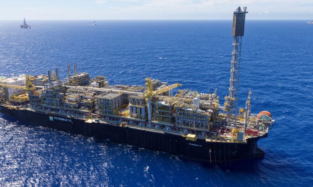 federacao-critica-lei-que-desobriga-petrobras-de-operar-todo-o-pre-sal