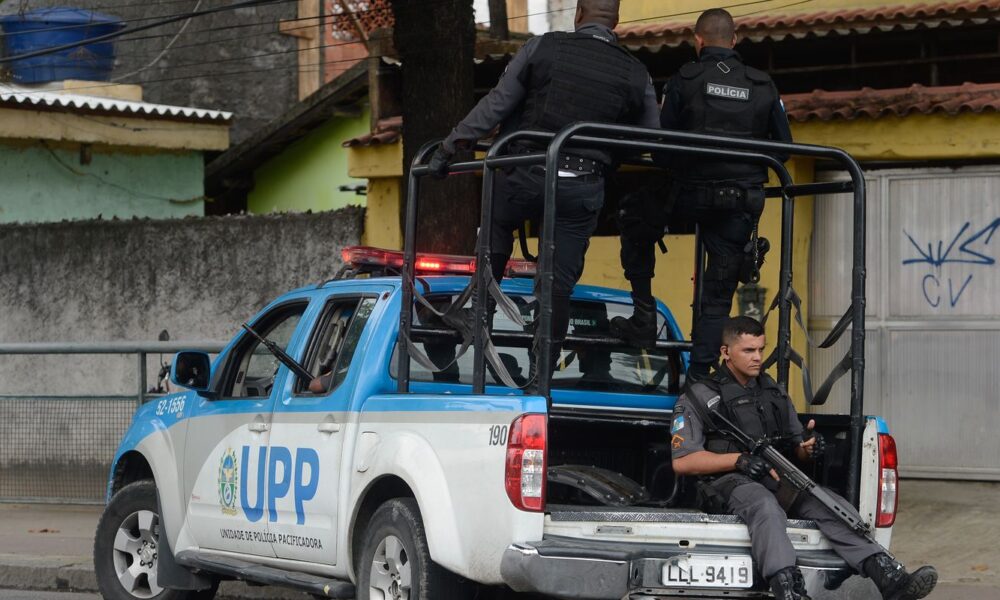estudo-mostra-que-violencia-no-rio-impacta-aprendizagem-de-estudantes