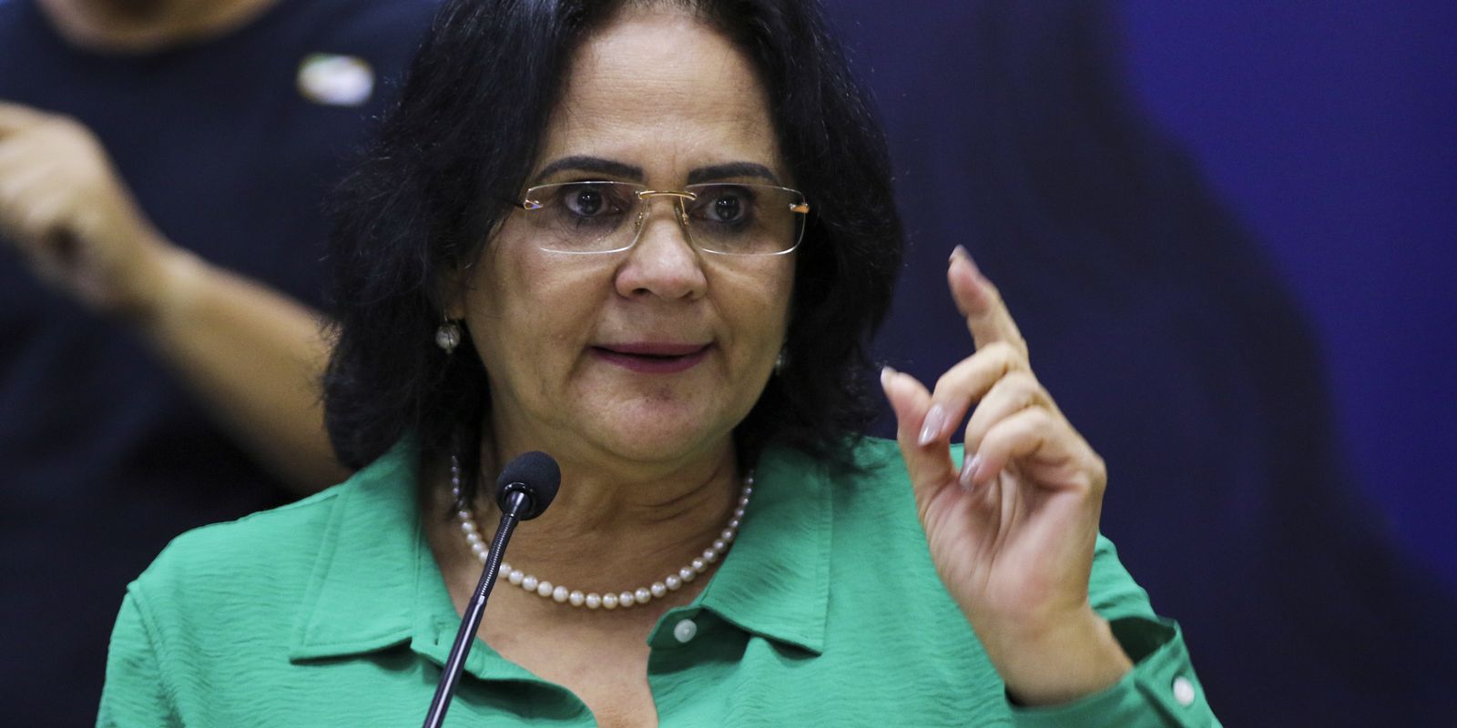 pf-e-cgu-apuram-irregularidades-em-antiga-pasta-de-damares-alves