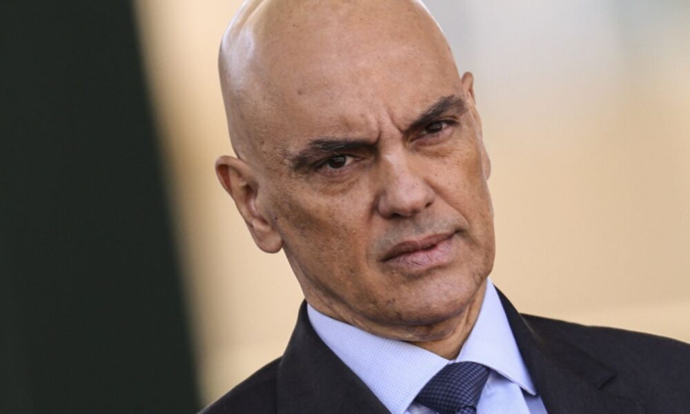 em-evento-no-rio,-moraes-diz-que-brasil-tem-historico-de-golpismo
