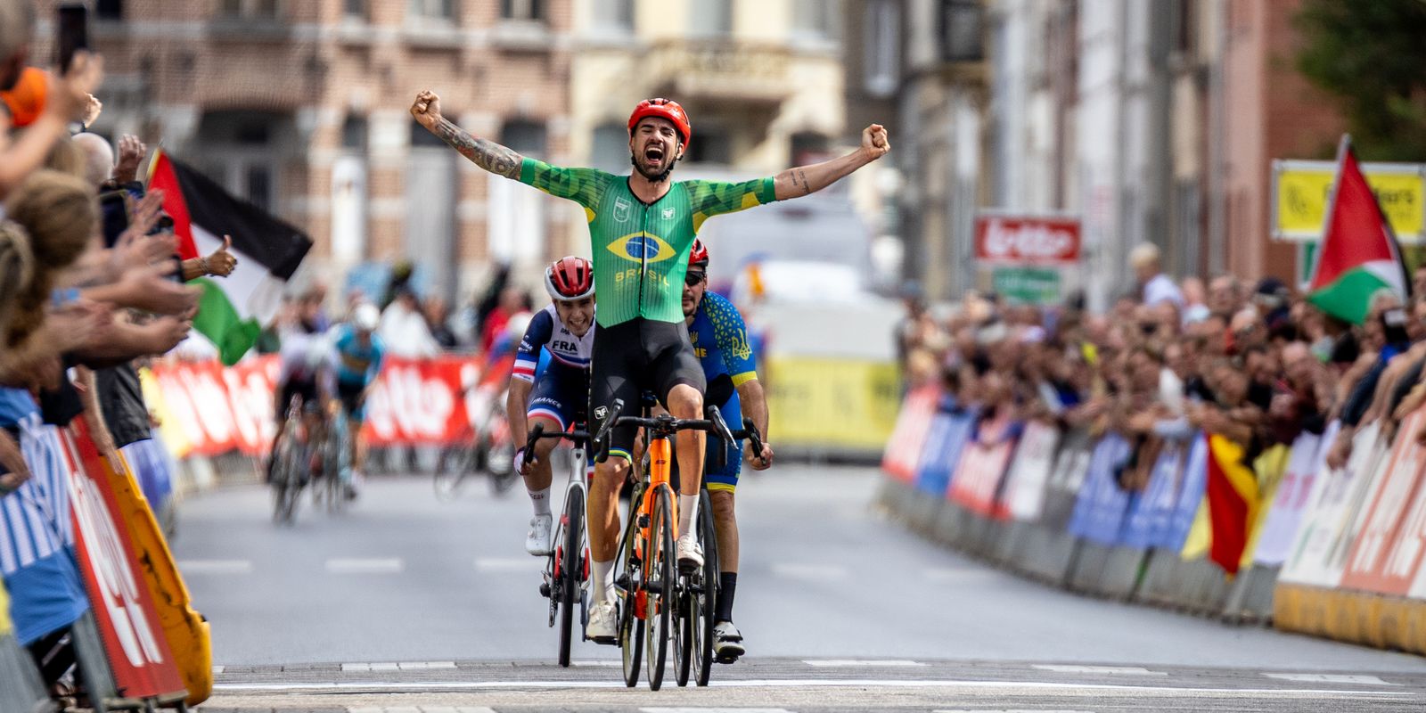 lauro-chaman-leva-tricampeonato-mundial-de-paraciclismo-na-belgica