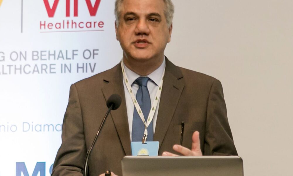 covid-19-nao-desapareceu-e-casos-continuam-ocorrendo,-alerta-medico