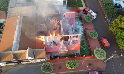 incendio-em-rio-brilhante-revelou-que-'chale'-de-poeta-pertencia-um-pouco-a-cada-morador-local