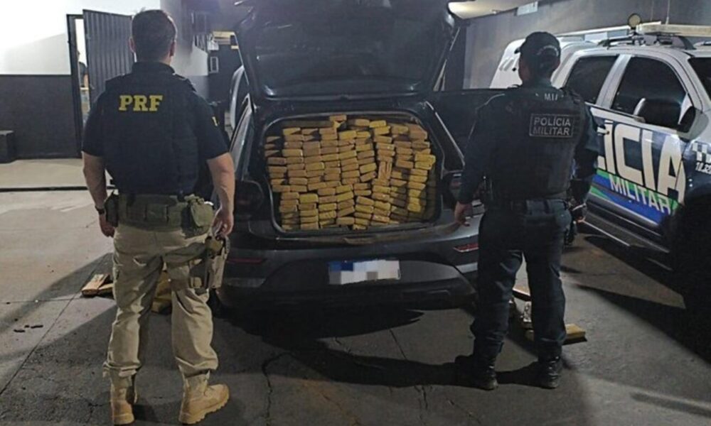 prf-e-pm-apreendem-1,3-tonelada-de-maconha-apos-fuga-na-br-267
