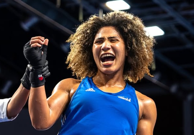 rebeca-lima-e-campea-mundial-de-boxe-em-liverpool
