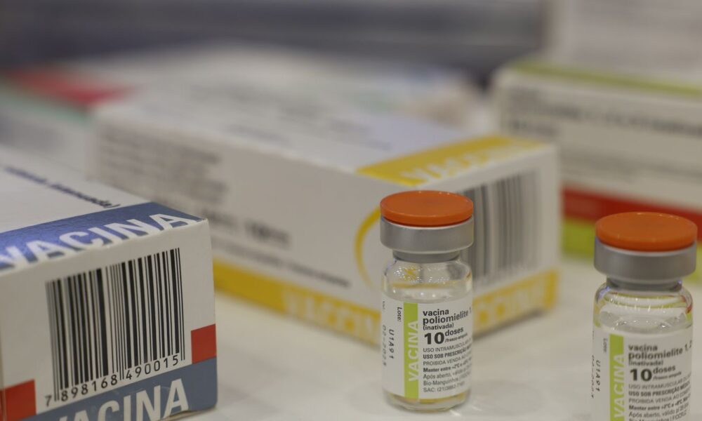 fiocruz-e-ufmg-firmam-parceria-para-expandir-centro-de-vacinas