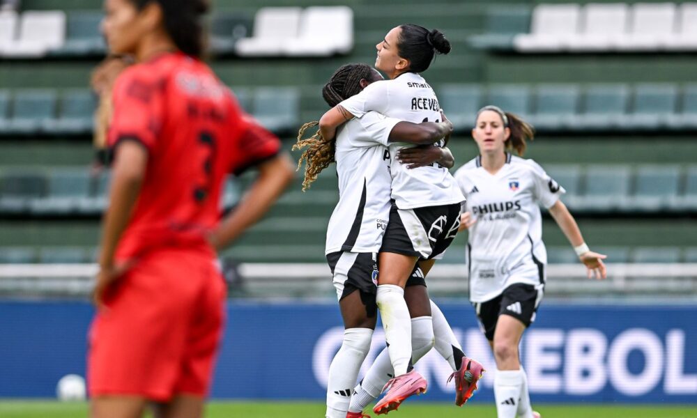 com-tecnica-brasileira,-colo-colo-vai-a-semi-da-libertadores-feminina