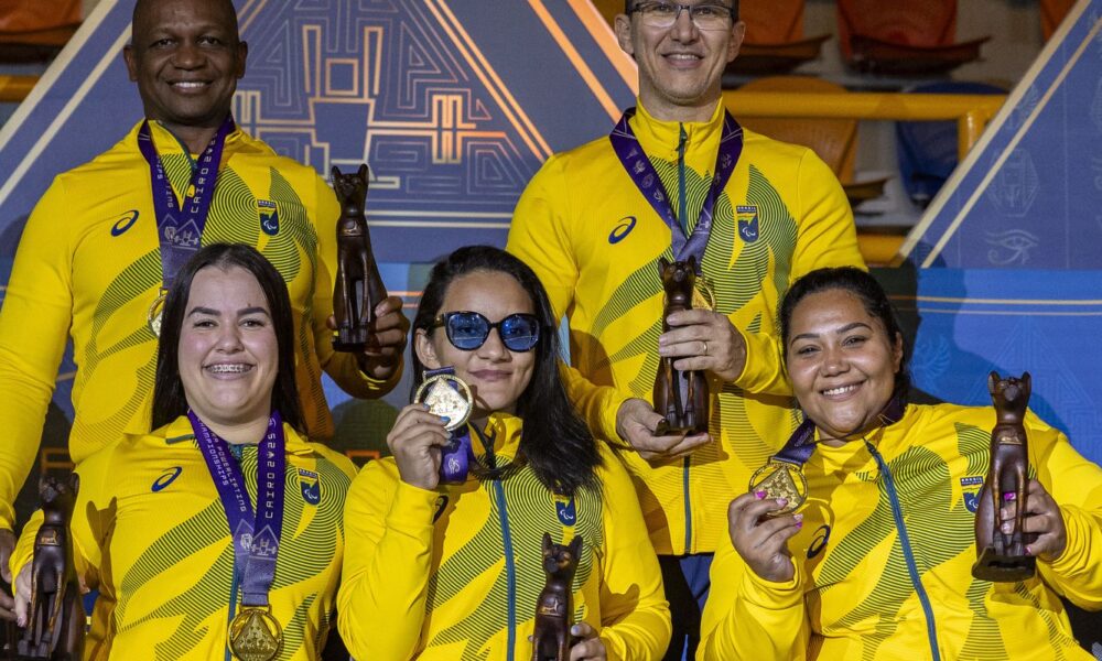 brasil-fecha-mundial-de-halterofilismo-com-ouro-nas-equipes-femininas