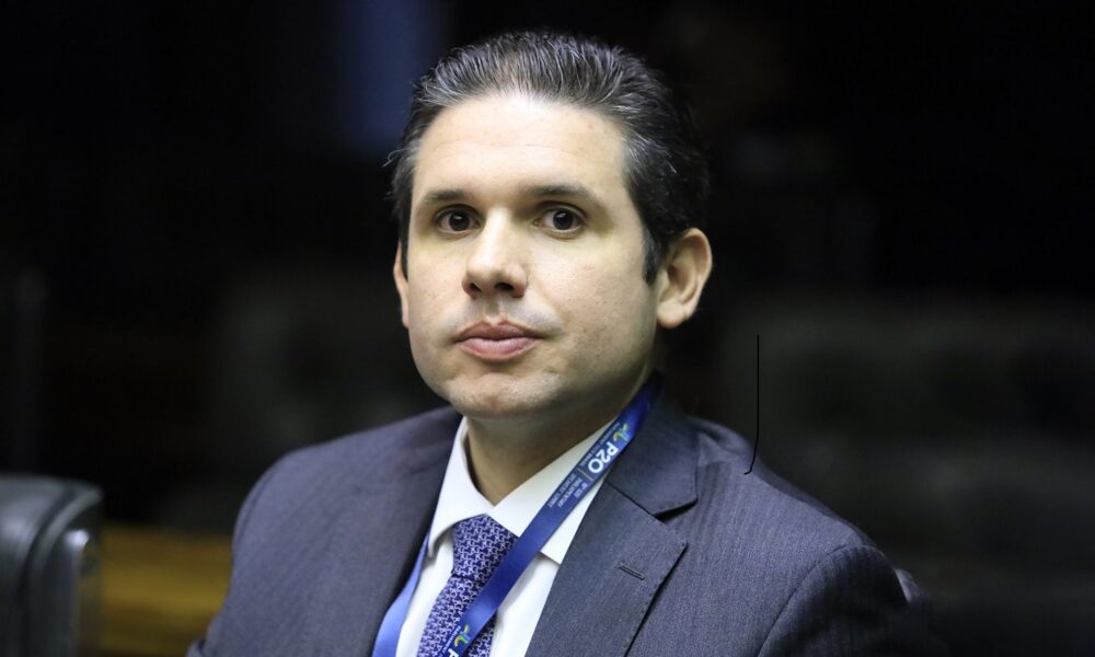 motta-diz-que-camara-votara-projetos-sobre-seguranca-e-gratuidade-de-bagagem-de-mao