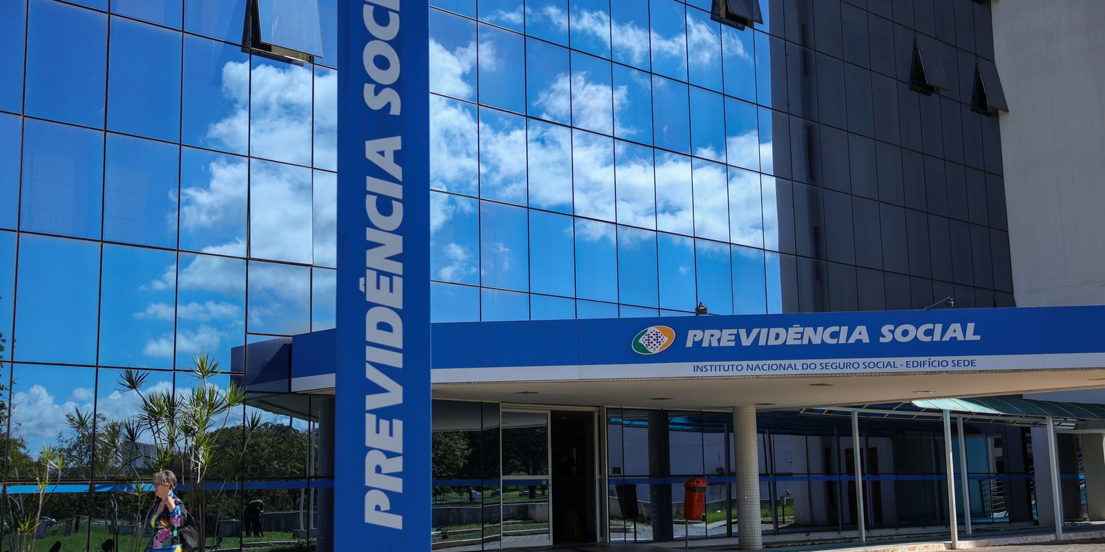 dino-vota-para-anular-regra-que-reduziu-aposentadoria-por-invalidez