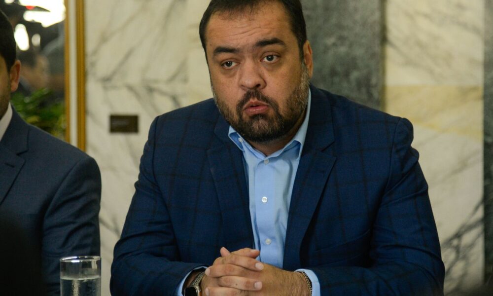 castro-quer-transferir-10-detentos-do-rio-para-presidios-federais