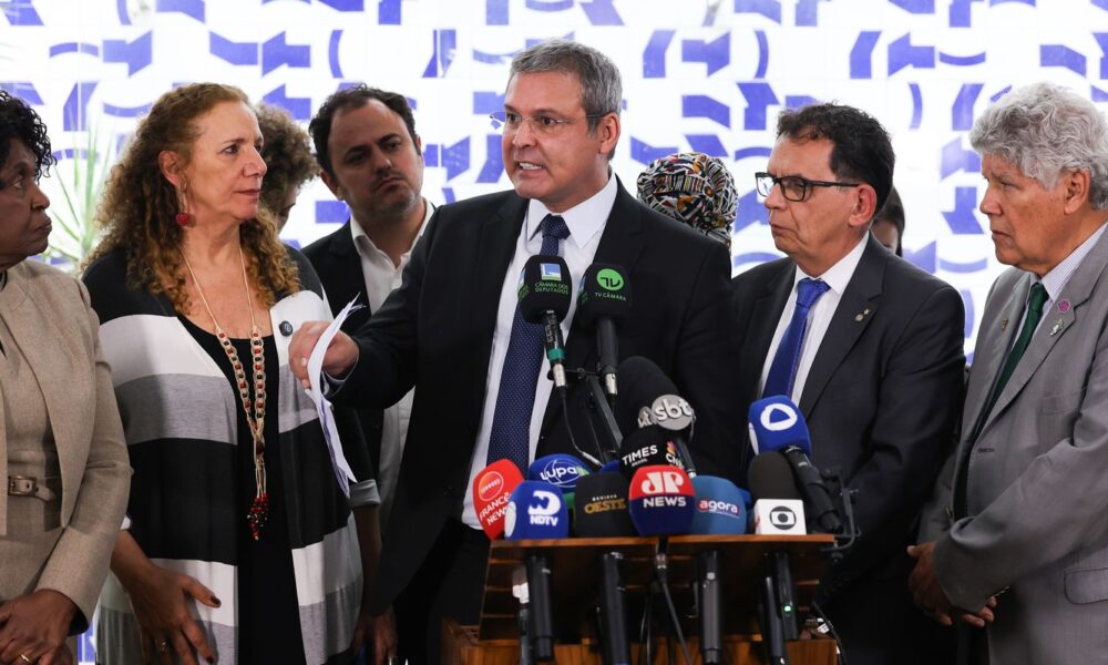 operacao-policial-no-rio-tem-criticas-e-defesas-de-deputados-federais