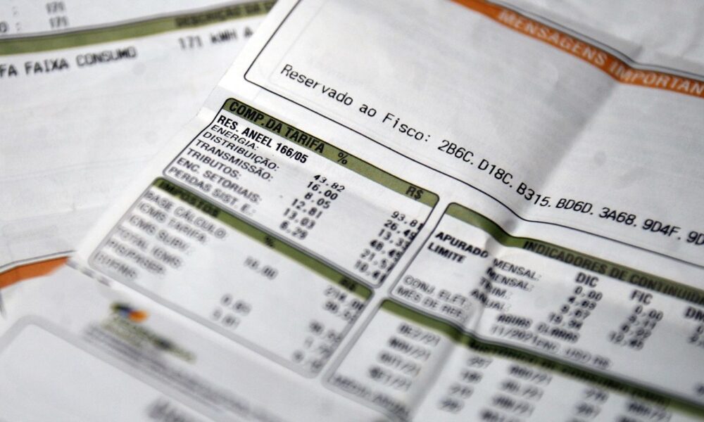 aneel-mantem-bandeira-para-vermelha-1-na-conta-de-luz-em-novembro