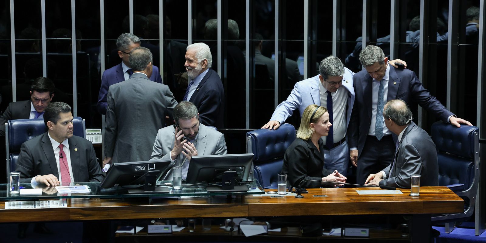 lula-deve-sancionar-isencao-do-ir-ate-dia-11,-diz-gleisi