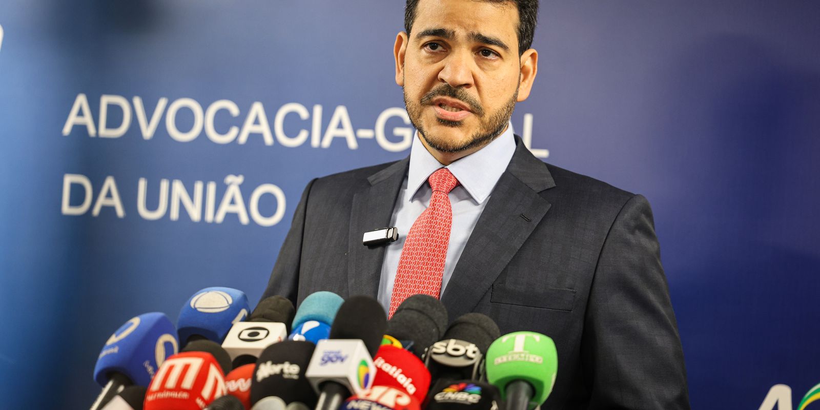 lula-indica-messias-para-vaga-de-barroso-no-stf
