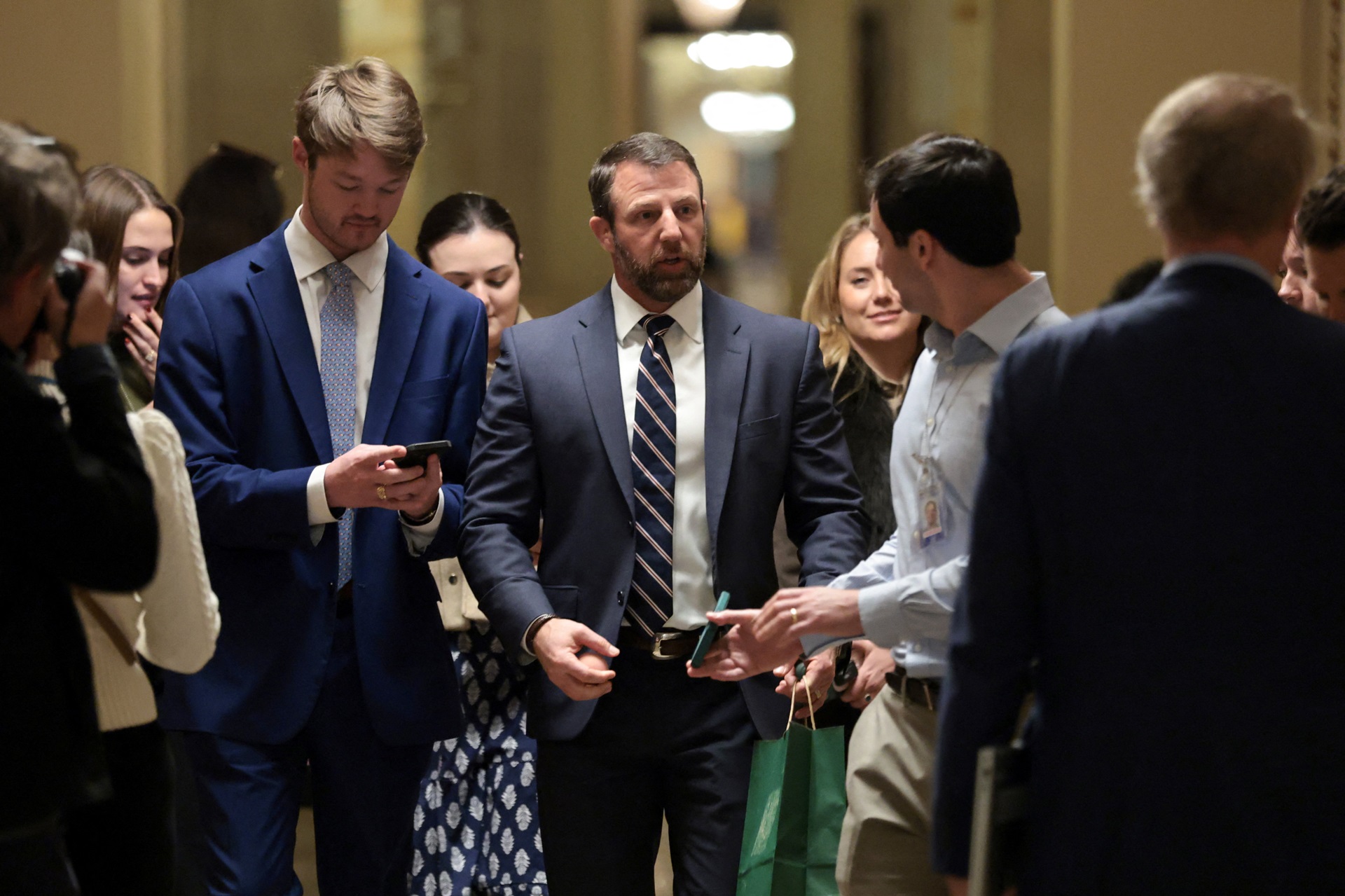 trump-nao-tem-intencao-de-atacar-venezuela,-diz-senador-republicano