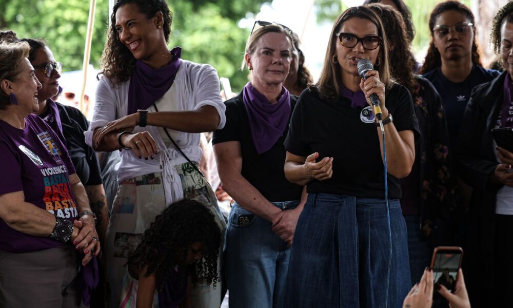 ministras-exaltam-luta-das-mulheres-em-ato-contra-o-feminicidio