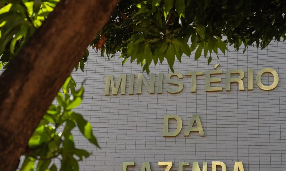 estatais-federais-em-dificuldade-poderao-pedir-aportes-da-uniao