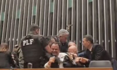 entidades-condenam-retirada-da-imprensa-na-camara