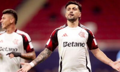arrascaeta-brilha-e-flamengo-avanca-a-semi-da-copa-intercontinental