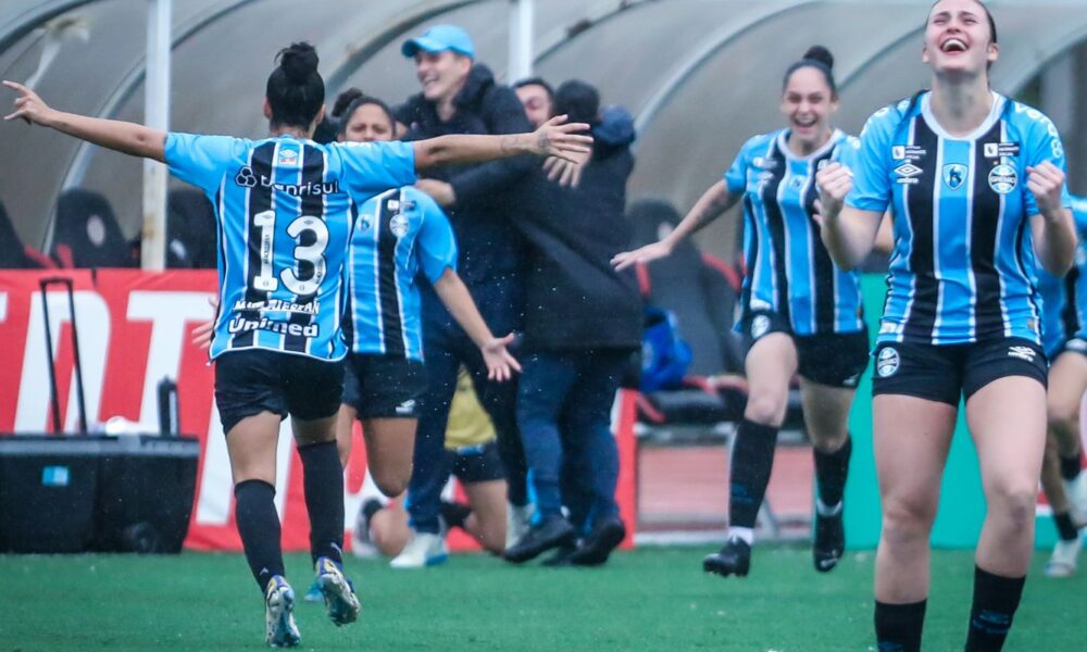com-emocao,-gremio-e-flamengo-avancam-a-final-da-copinha-feminina