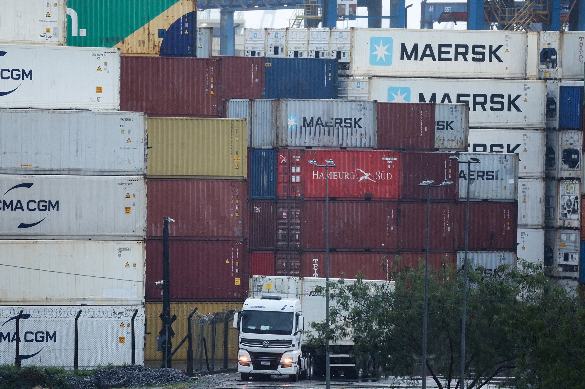 gigante-alema-compra-50%-de-novo-porto-no-espirito-santo