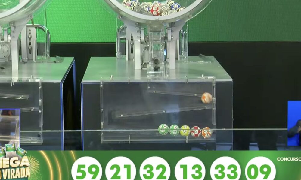 mega-da-virada-premia-6-apostas;-cada-uma-vai-receber-r$-181,8-milhoes