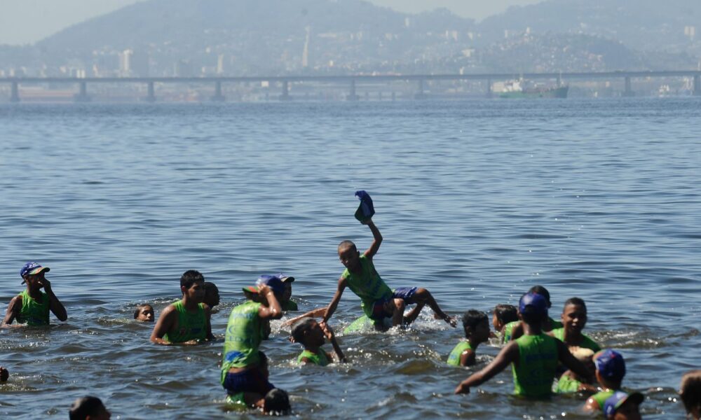 bombeiros-do-rj-abrem-5-mil-vagas-para-o-projeto-botinho-2026