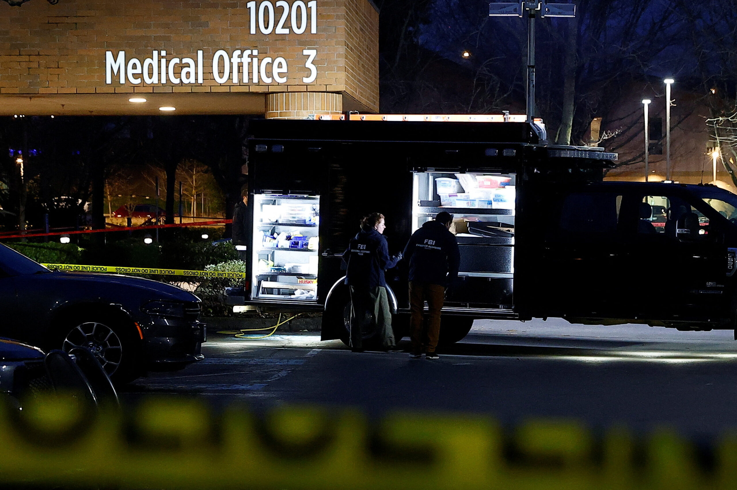 agentes-federais-dos-estados-unidos-atiram-contra-duas-pessoas-em-portland
