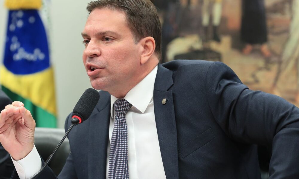 foragido-nos-eua,-ramagem-e-ouvido-pelo-stf-por-videoconferencia