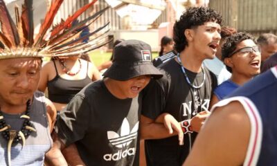 santarem:-indigenas-protestam-contra-desestatizacao-de-hidrovias