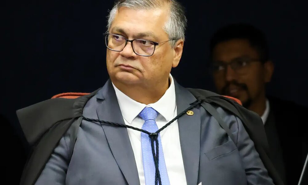 dino-afasta-prefeito-e-vice-de-macapa-por-suspeita-de-desvio-de-verba