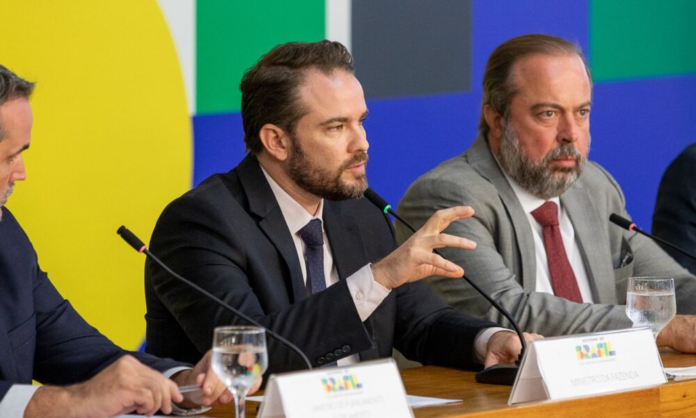 governo-eleva-imposto-do-cigarro-para-bancar-querosene-e-biodiesel