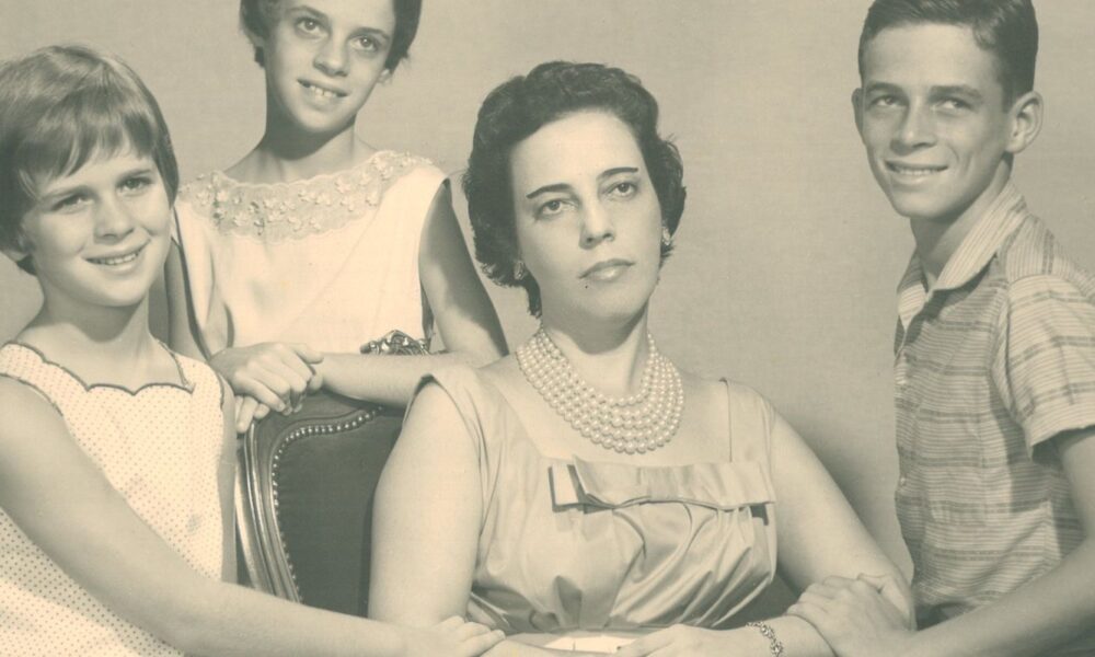 morta-ha-50-anos,-zuzu-angel-usou-a-maternidade-como-arma-politica