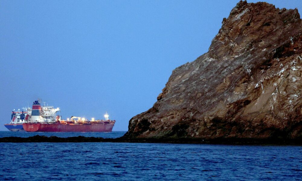 iranianos-ameacam-bloquear-comercio-maritimo-apos-cerco-naval-dos-eua