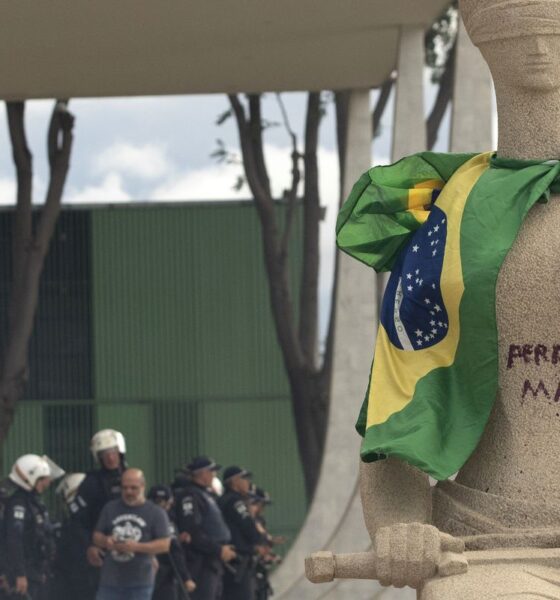 moraes-rejeita-revisar-pena-de-debora-do-batom,-condenada-pelo-8/1