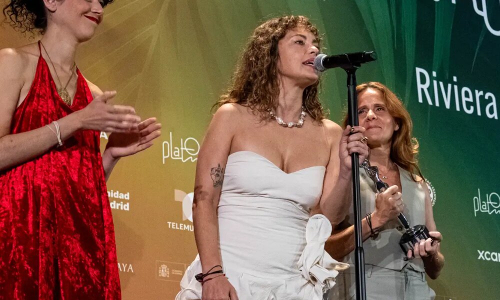 dolores-fonzi-concorre-a-premio-de-cinema-com-luta-pelo-aborto-legal