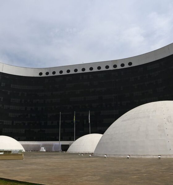 ia-pode-gerar-mais-fake-news-nas-eleicoes,-alertam-especialistas
