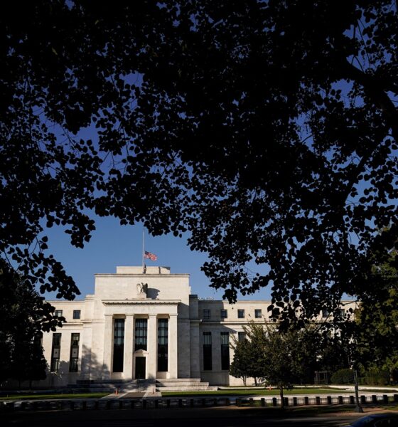 estudo:-fed-pode-se-concentrar-nos-riscos-de-inflacao-em-meio-ao-choque-de-energia