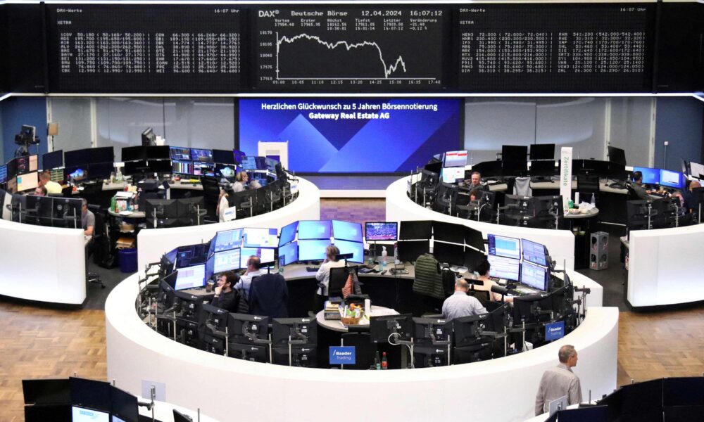 bolsas-europeias-fecham-sem-direcao-unica-com-tombo-de-tech-e-payroll-no-radar