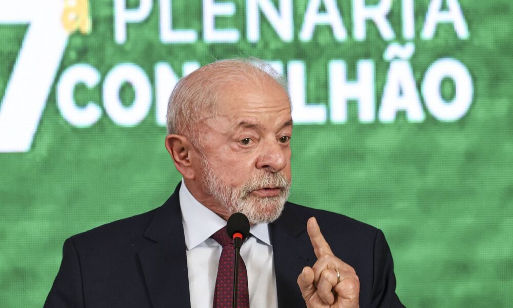 governo-estuda-devolucao-de-celular-roubado-nos-correios,-diz-lula