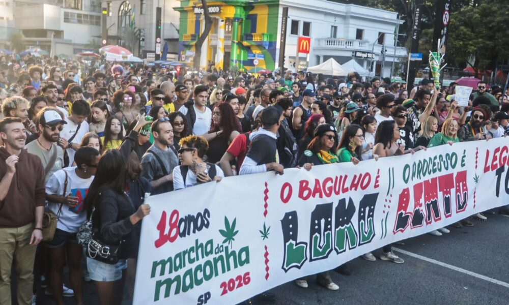 marcha-em-sao-paulo-pede-legalizacao-da-maconha